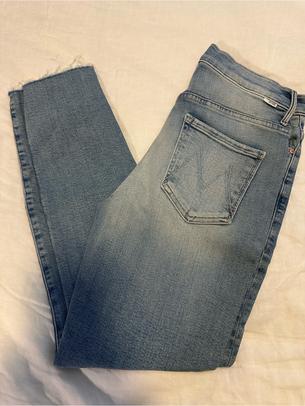 MOTHER Cropped Ankle Jeans in Light Blue Wash